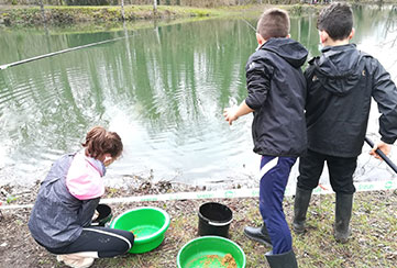 Stage de pêche enfants dans le doubs et le jura